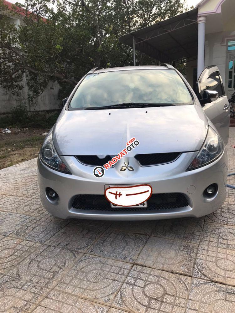 Bán Mitsubishi Grandis 2.4 Mivec đời 2010, màu bạc, xe nhập-4