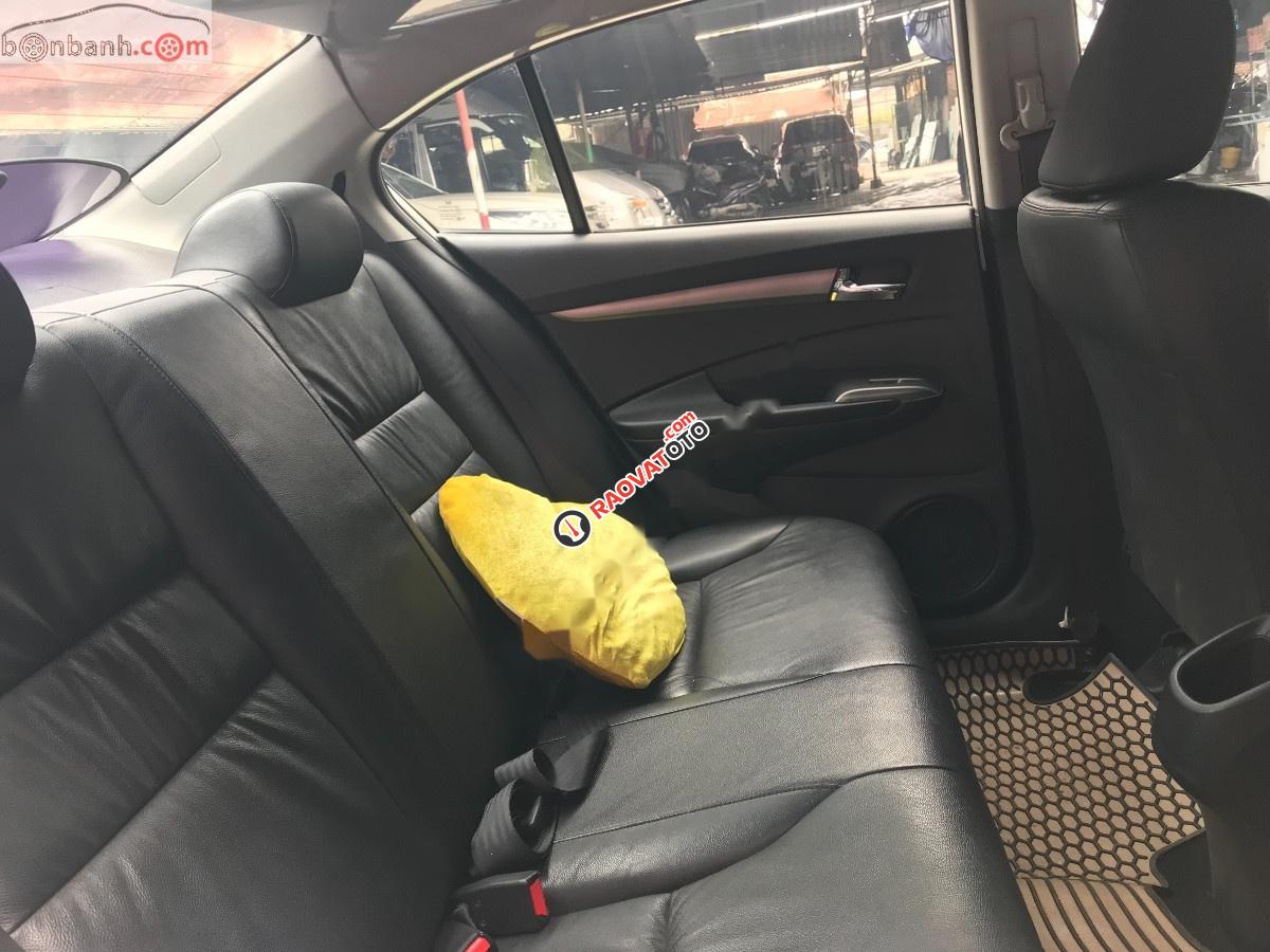 Bán Honda City 1.5 AT 2013, màu trắng chính chủ, giá 385tr-6