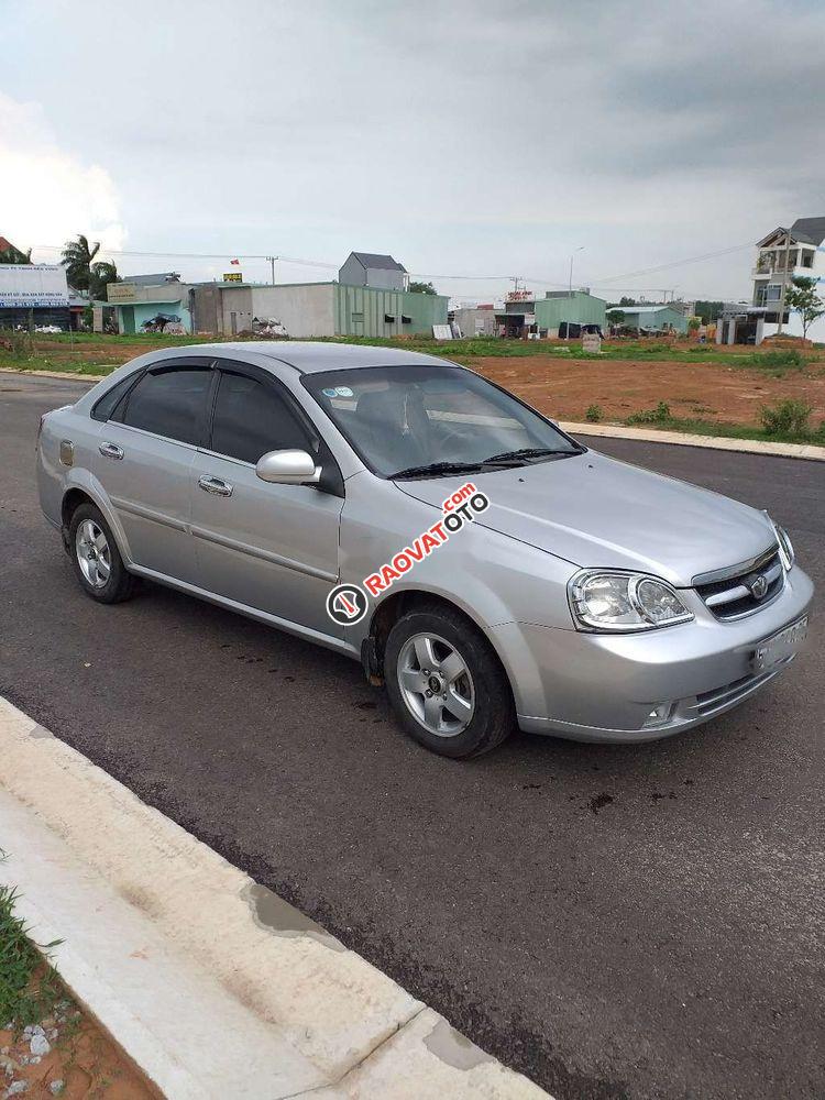 Xe Daewoo Lacetti MT sản xuất năm 2009, màu bạc-0