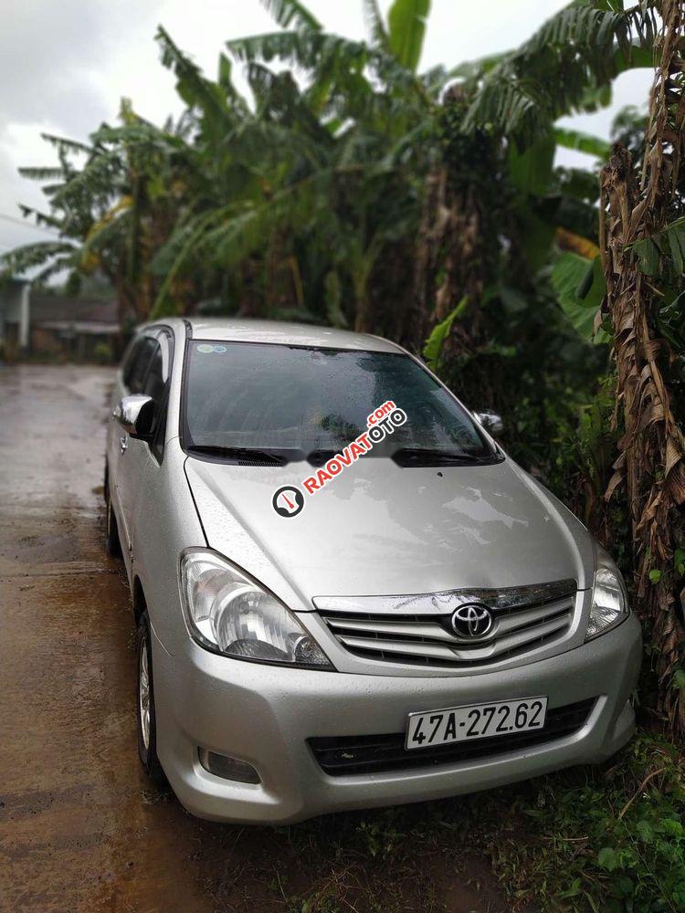 Bán xe Toyota Innova J sản xuất 2006, màu bạc, nhập khẩu nguyên chiếc-0