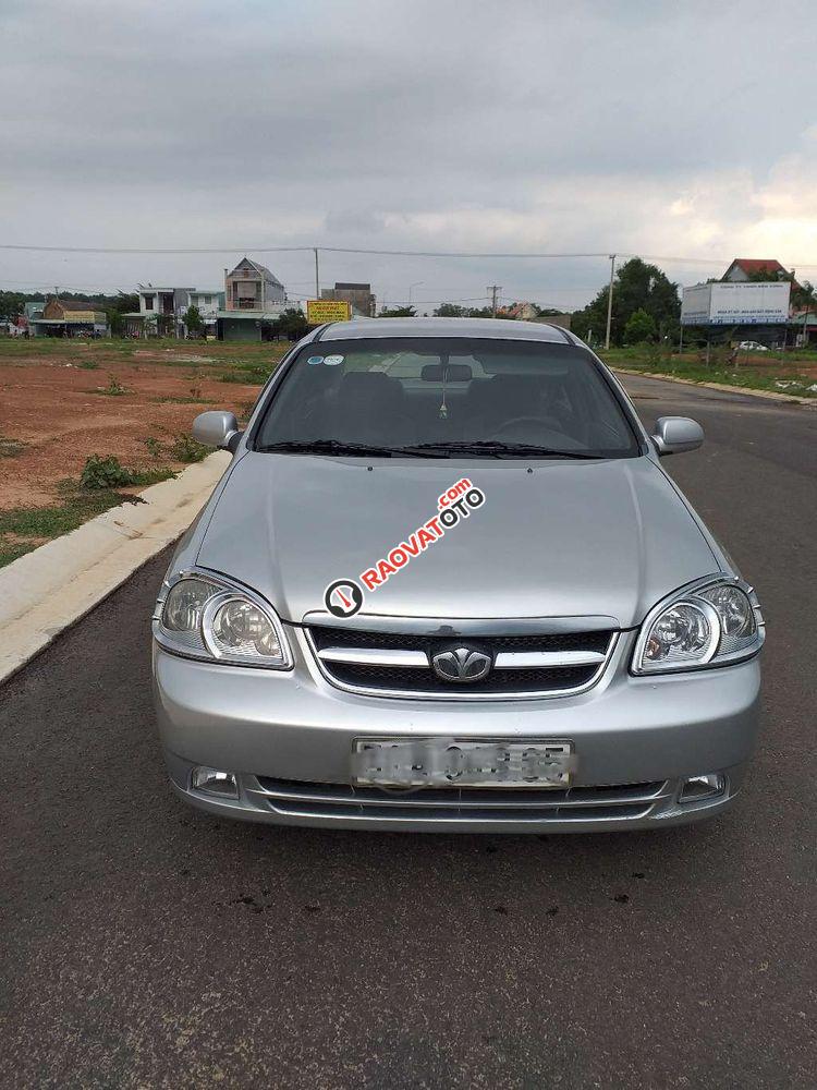 Xe Daewoo Lacetti MT sản xuất năm 2009, màu bạc-1