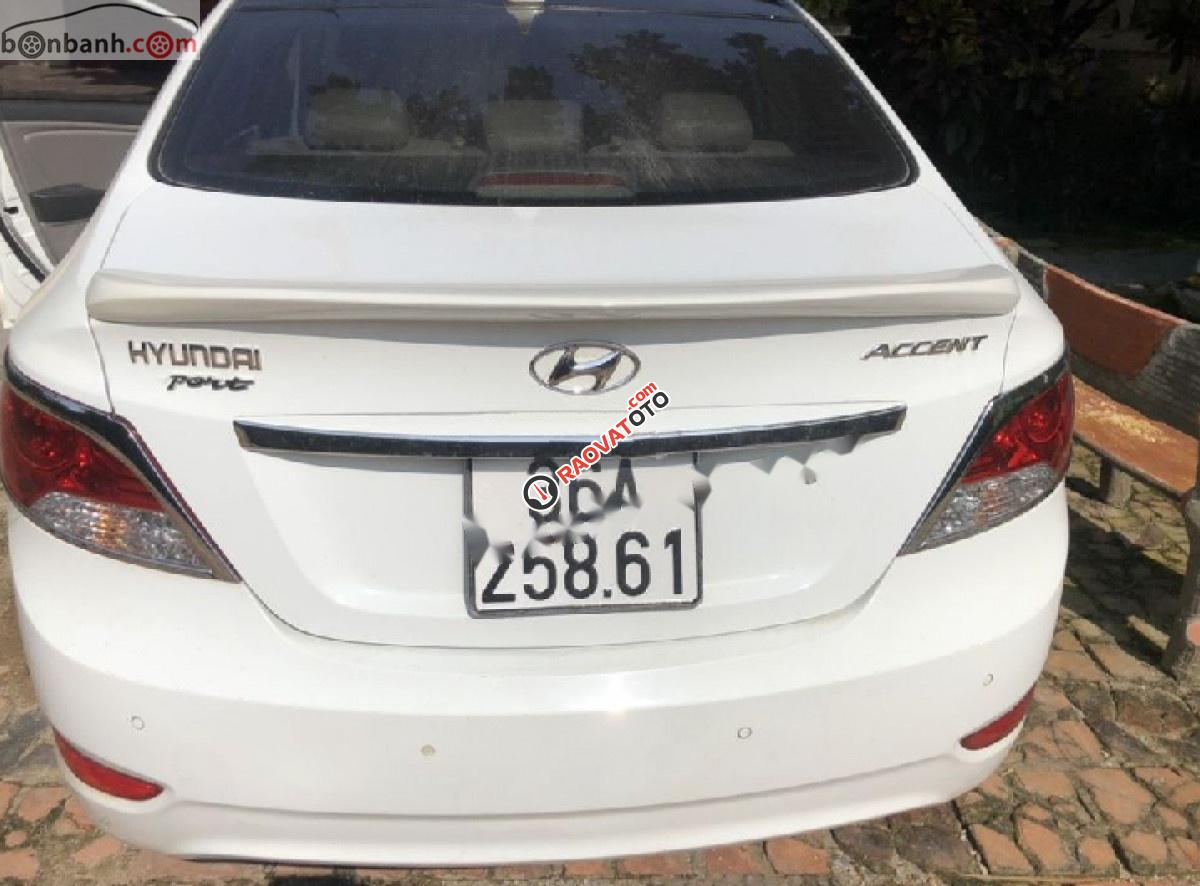 Bán ô tô Hyundai Accent 1.4 AT sản xuất năm 2013, màu trắng, nhập khẩu -2