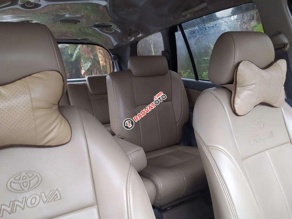 Bán xe Toyota Innova J sản xuất 2006, màu bạc, nhập khẩu nguyên chiếc-0