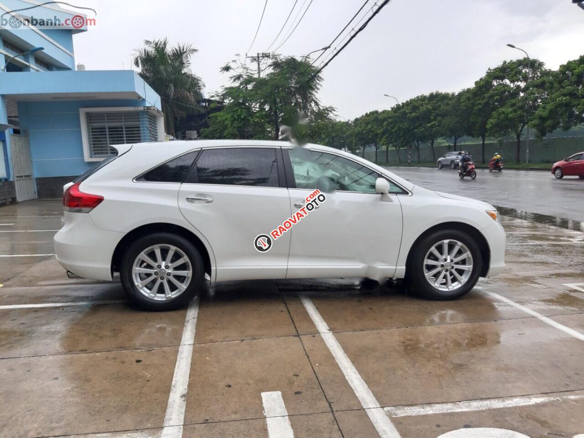Cần bán gấp Toyota Venza 2.7 sản xuất 2010, màu trắng, xe nhập -3