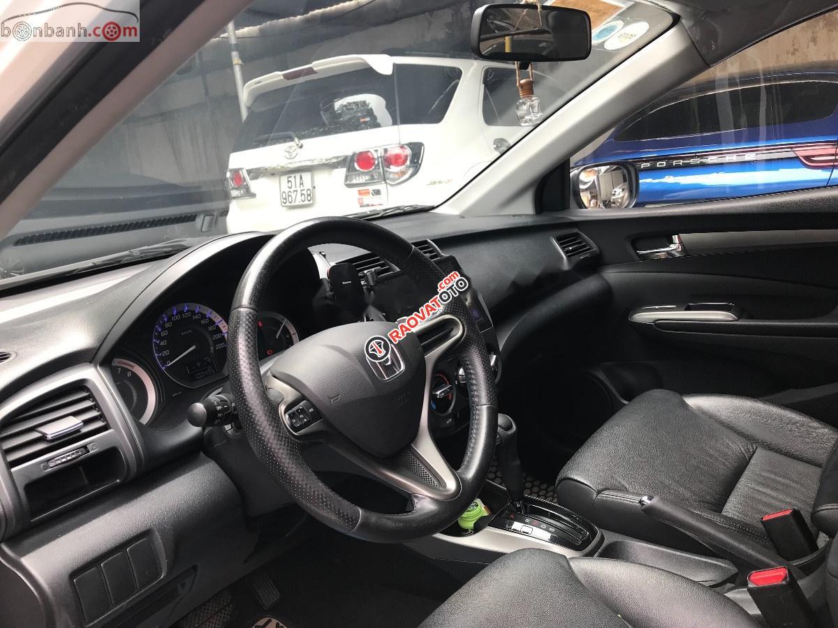 Bán Honda City 1.5 AT 2013, màu trắng chính chủ, giá 385tr-2