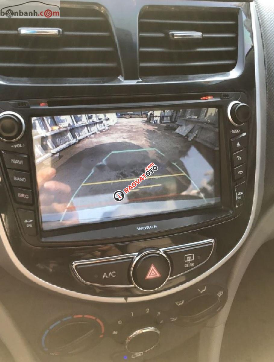 Bán ô tô Hyundai Accent 1.4 AT sản xuất năm 2013, màu trắng, nhập khẩu -3