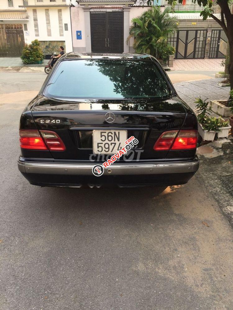 Bán ô tô Mercedes E240 AT năm 2001, màu đen-4