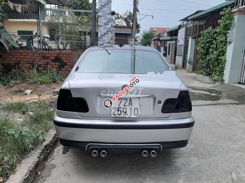 Bán BMW 318i sản xuất năm 2002, màu bạc, giá 145tr-4