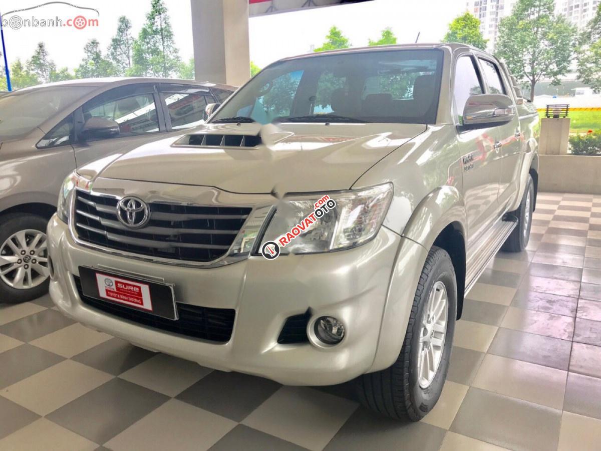 Bán Toyota Hilux 3.0G đời 2013, màu bạc, nhập khẩu số sàn-6