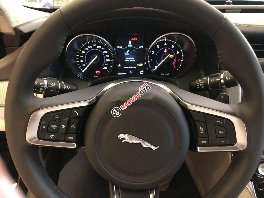 Cần bán xe Jaguar XF 2019, nhập khẩu nguyên chiếc-6