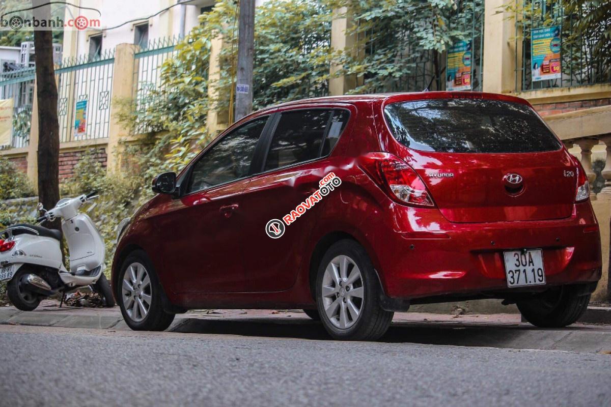 Cần bán Hyundai i20 sản xuất năm 2014, màu đỏ, nhập khẩu nguyên chiếc, chính chủ-4