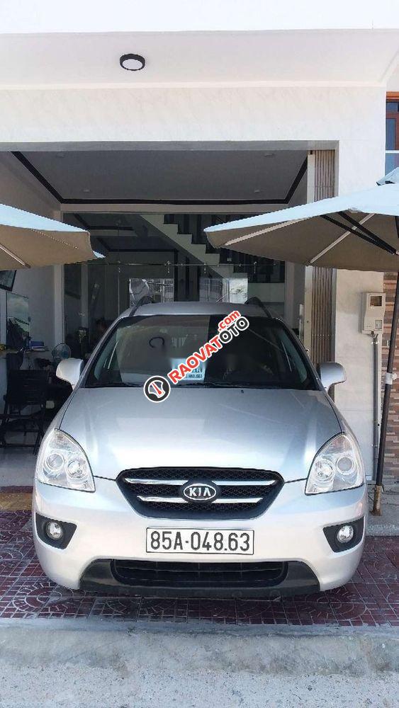Bán Kia Carens MT 2010, màu bạc xe gia đình-0
