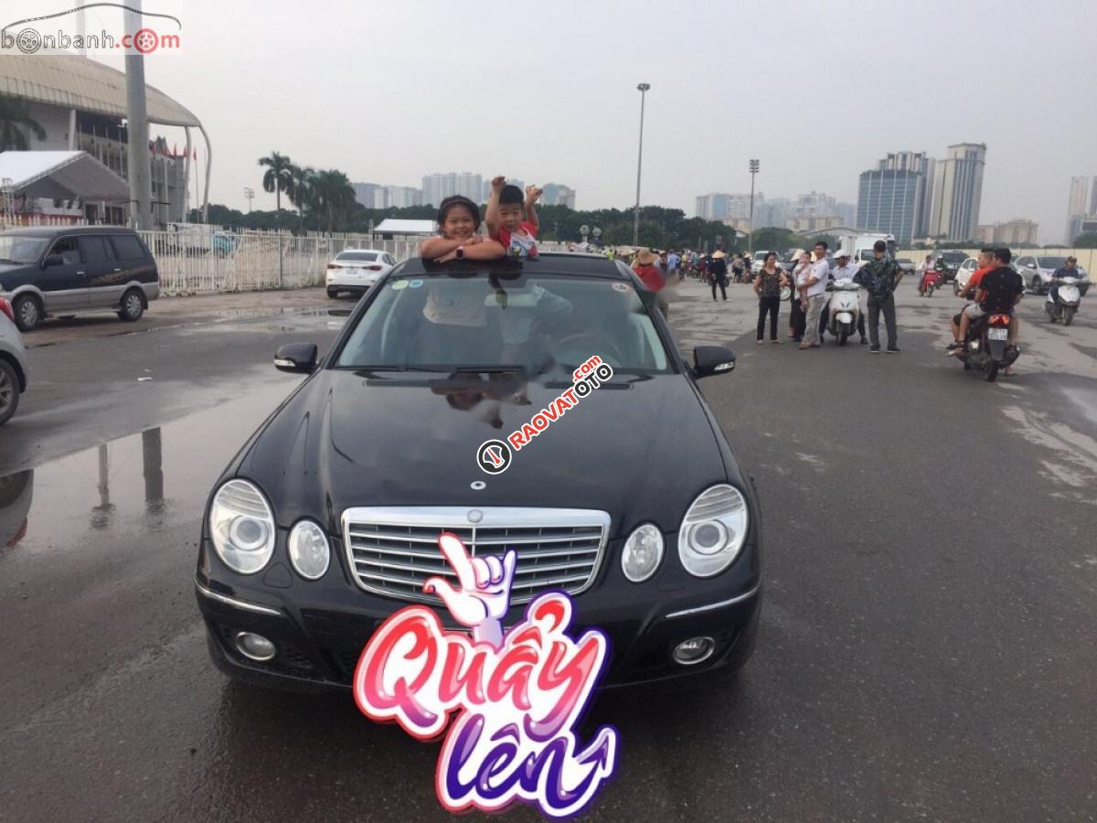 Cần bán gấp Mercedes E280 sản xuất 2008, màu đen-0