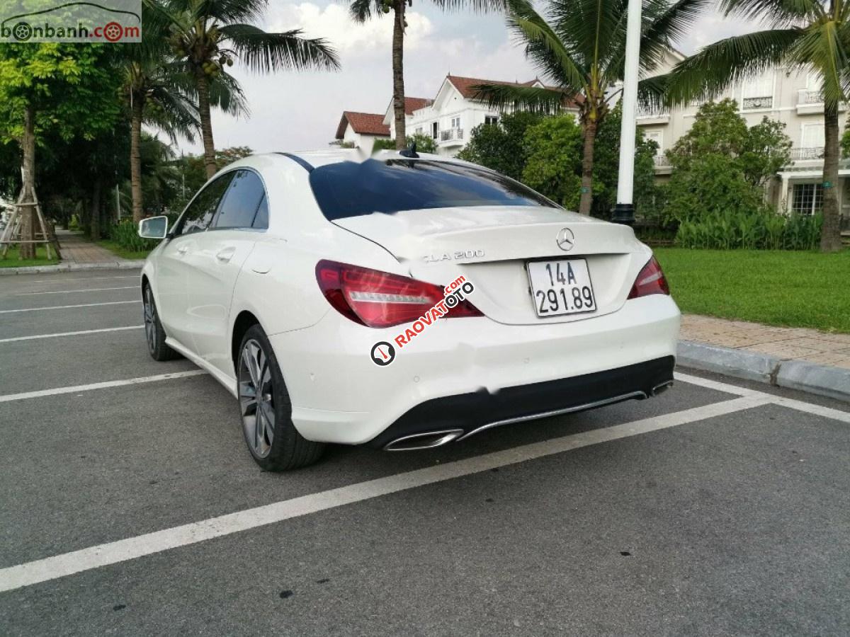 Bán lại xe Mercedes CLA200 sản xuất 2017, màu trắng, xe nhập-1