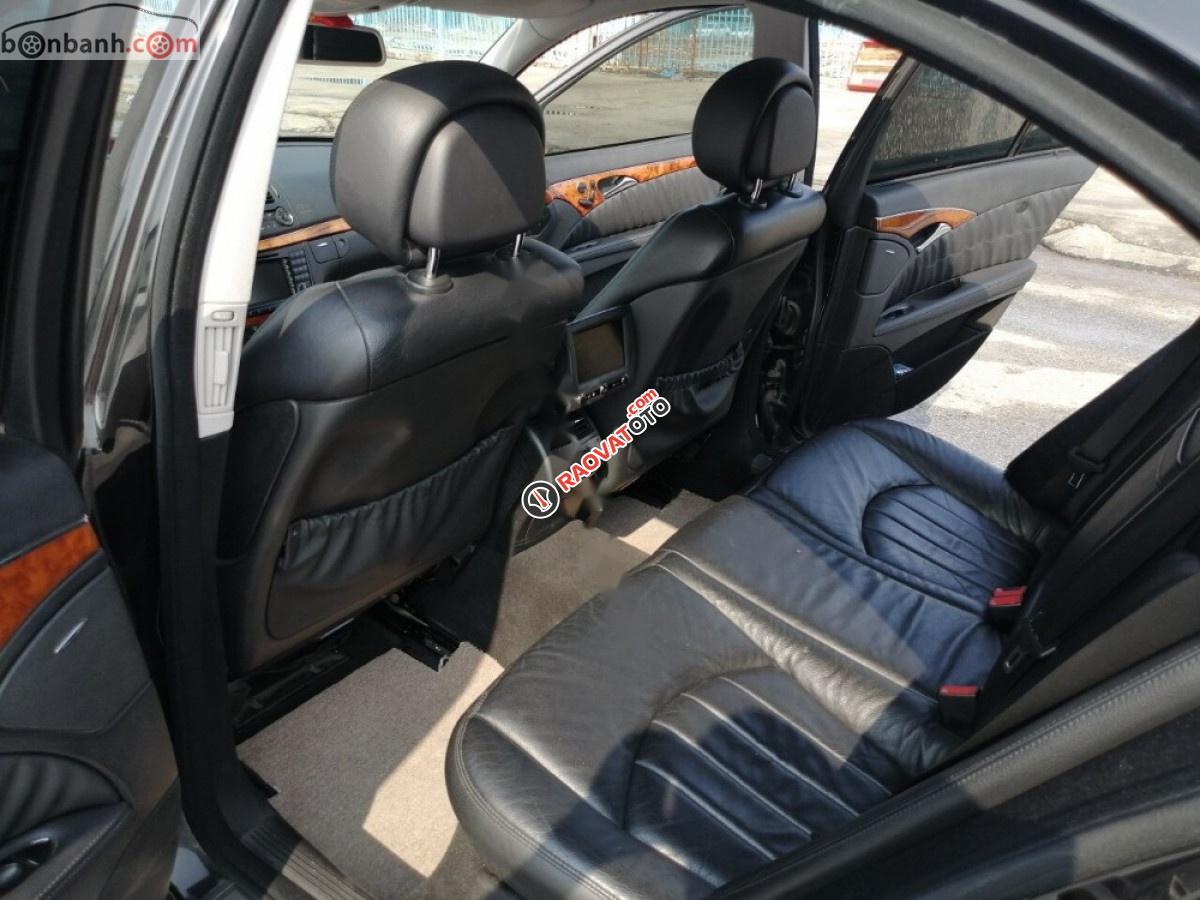 Cần bán gấp Mercedes E280 sản xuất 2008, màu đen-4