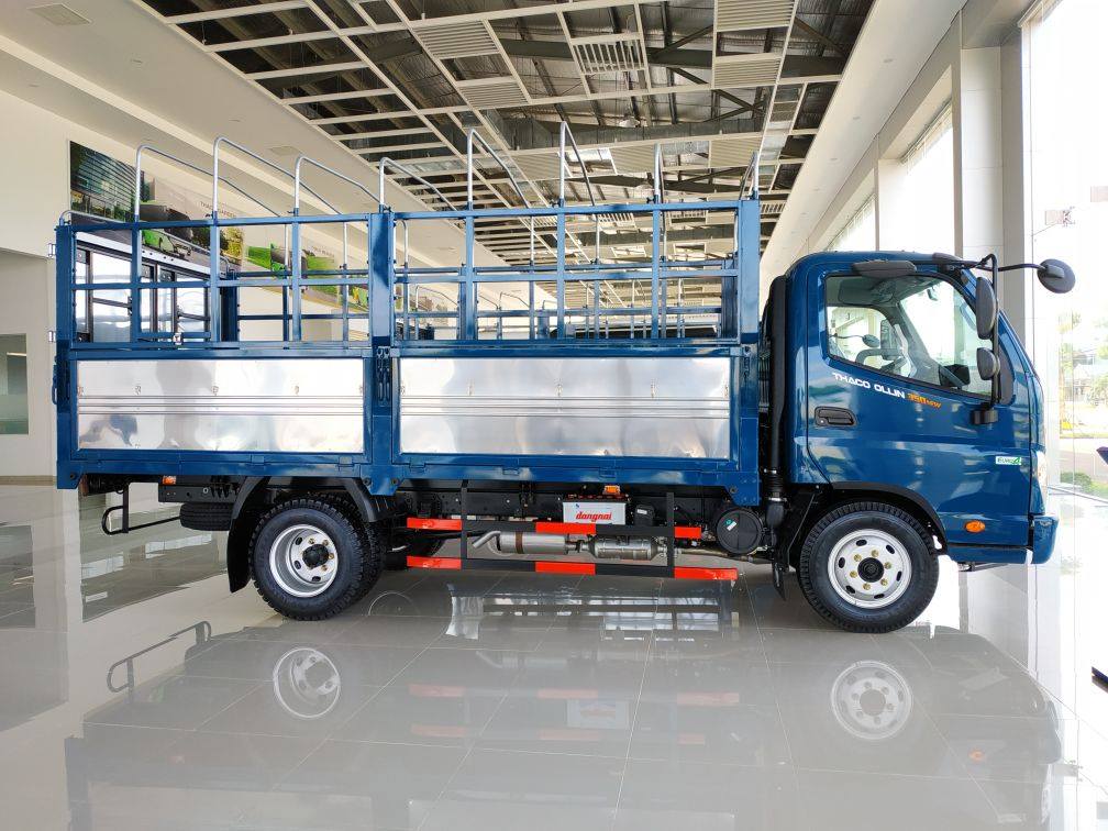 Bán xe tải 3.5 tấn thùng mui bạc, giá tốt tại BR-VT-2