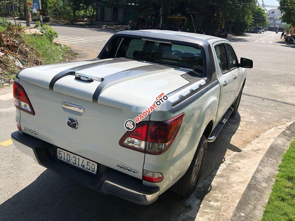 Bán Mazda BT 50 MT đời 2017, màu trắng -5