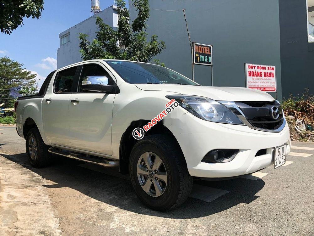 Bán Mazda BT 50 MT đời 2017, màu trắng -0