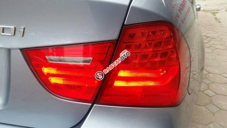 Bán xe BMW 320i, sản xuất 2010, số tự động, màu xanh đá-6