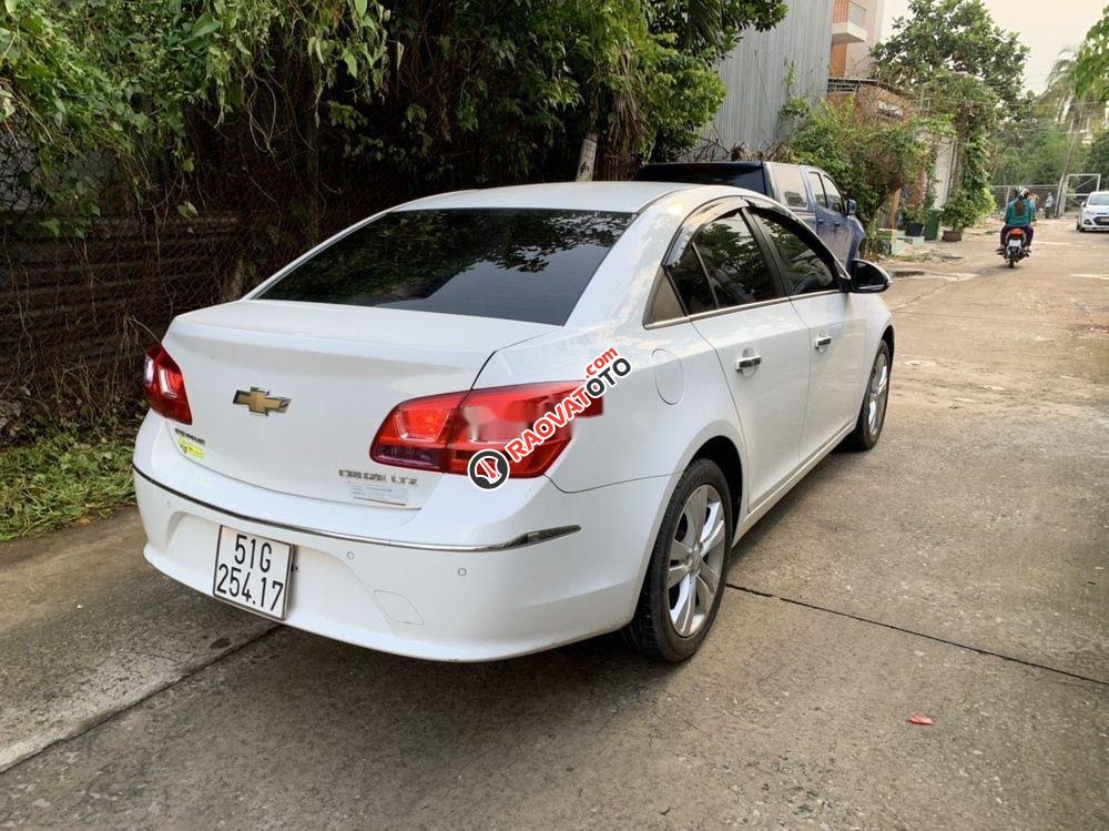 Bán Chevrolet Cruze AT 2016, màu trắng như mới, 485 triệu-3