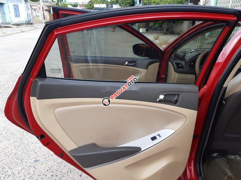 Cần bán xe Hyundai Accent MT sản xuất năm 2011, màu đỏ, nhập khẩu-5