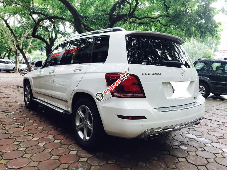 Bán xe Mercedes GLK 250 2.0AT sản xuất 2014, màu trắng chính chủ-1