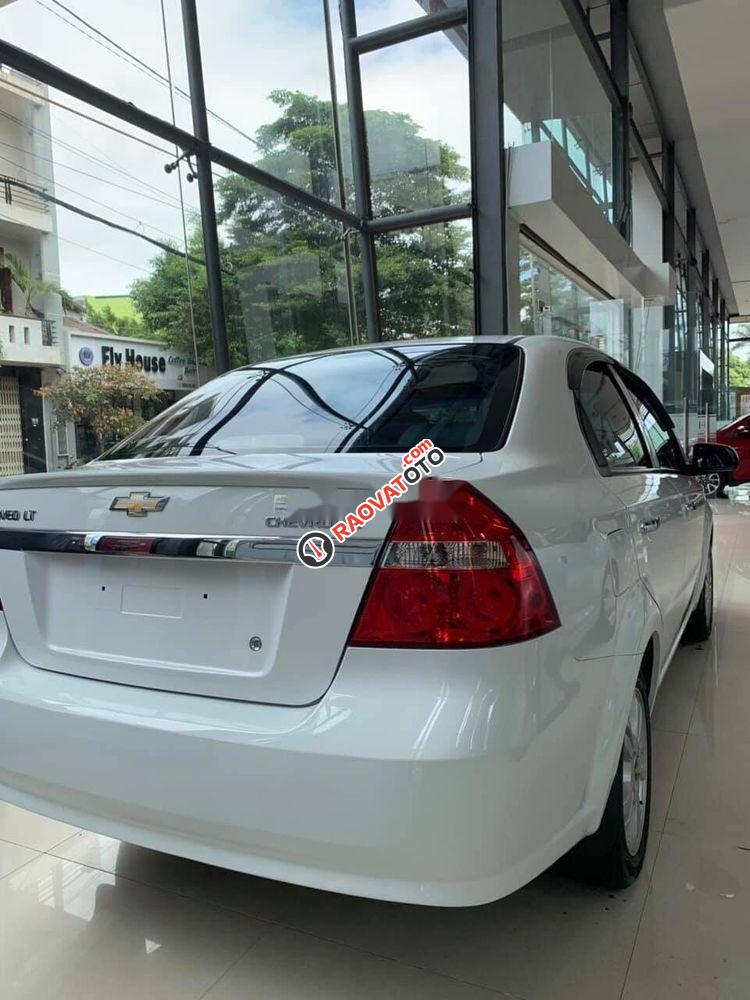 Cần bán xe Chevrolet Aveo 2018, màu trắng, nhập khẩu nguyên chiếc-0