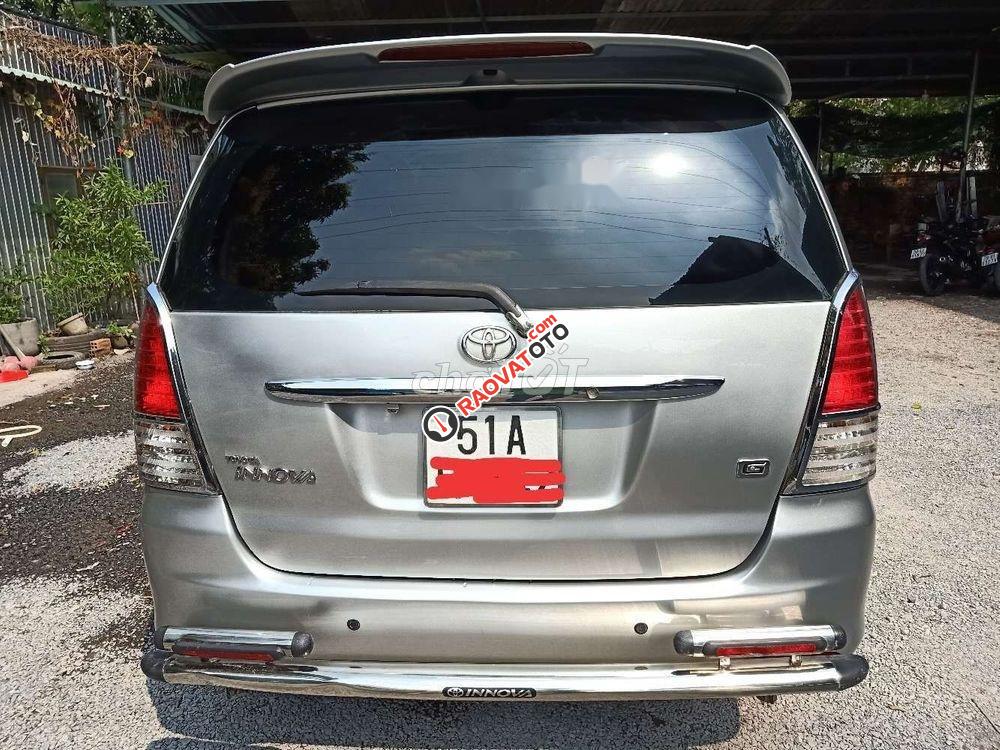 Bán xe Toyota Innova MT đời 2011, màu bạc-3