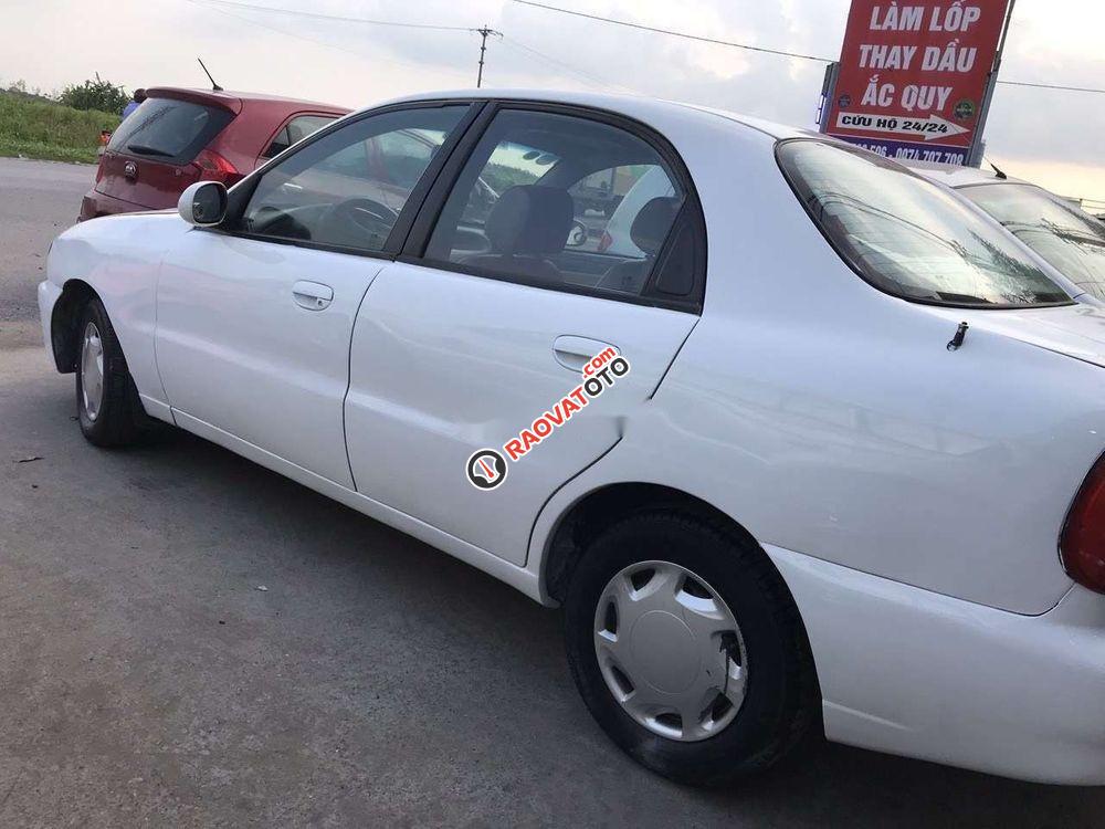 Cần bán xe Daewoo Lanos MT năm sản xuất 2001, màu trắng, nhập khẩu -4