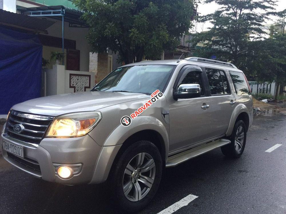 Cần bán xe Ford Everest Limited sản xuất năm 2010, nhập khẩu nguyên chiếc xe gia đình -4