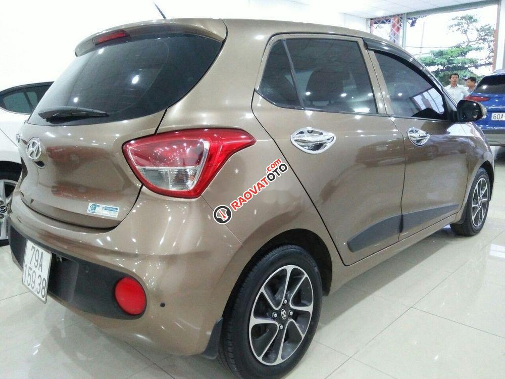 Cần bán Hyundai Grand i10 AT 2017 số tự động-5