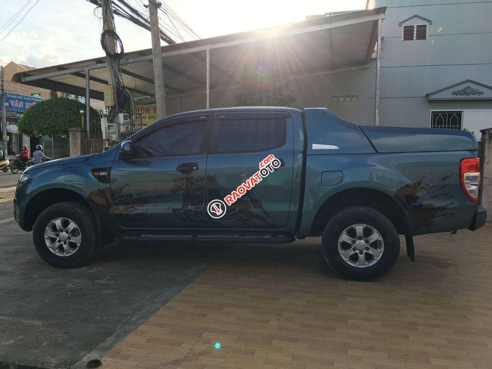 Bán Ford Ranger MT năm sản xuất 2013, màu xanh lam, giá 400tr-4