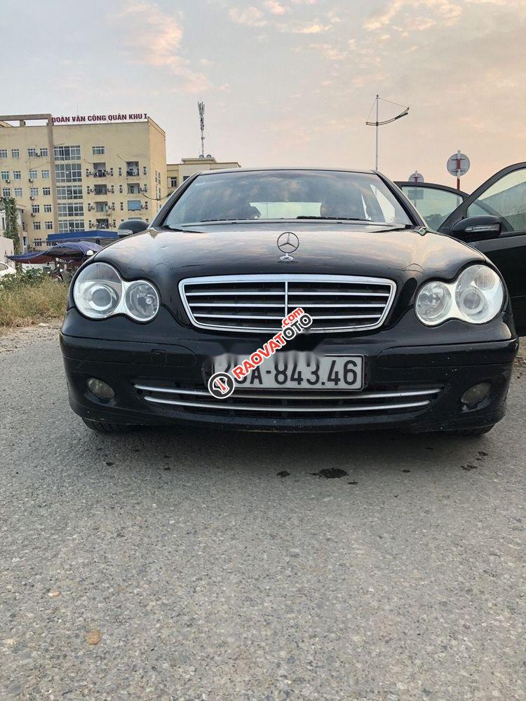 Cần bán xe Mercedes sản xuất năm 2004, xe nhập khẩu chính hãng-1