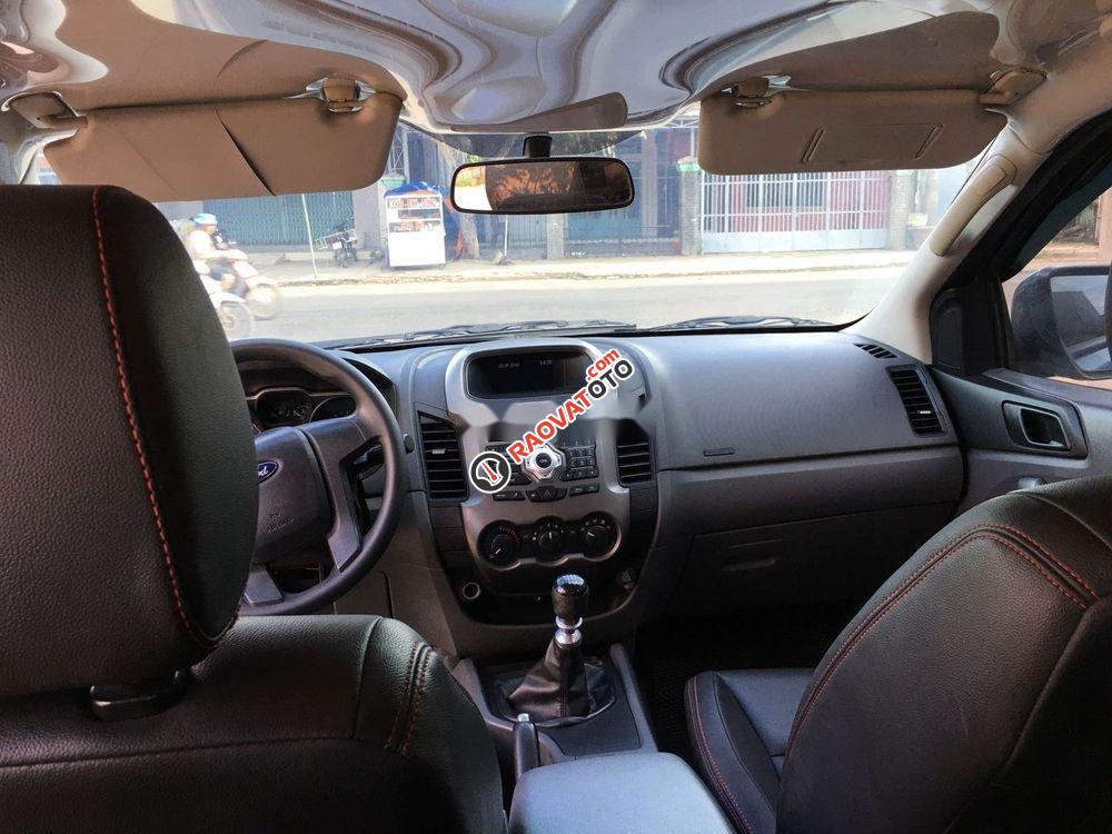 Bán Ford Ranger MT năm sản xuất 2013, màu xanh lam, giá 400tr-1