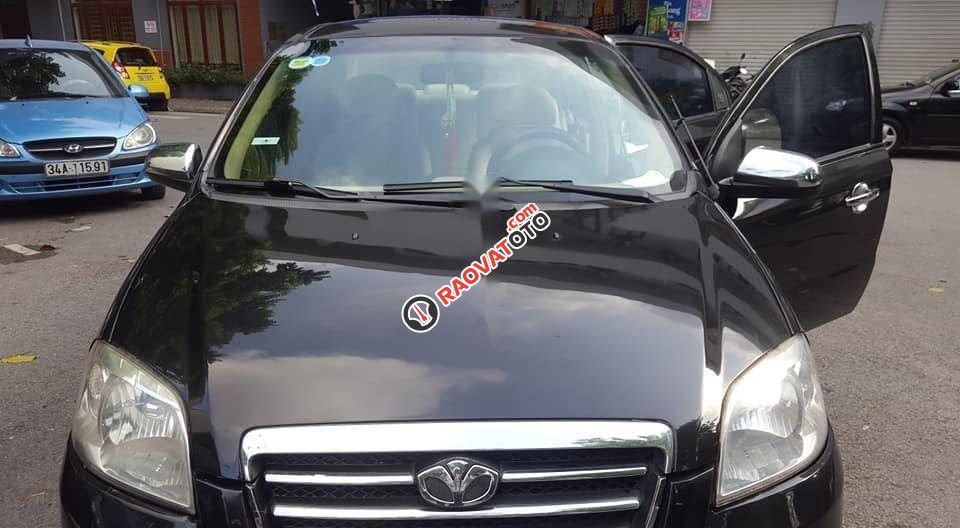 Cần bán xe Daewoo Gentra đời 2014, màu đen xe gia đình-4
