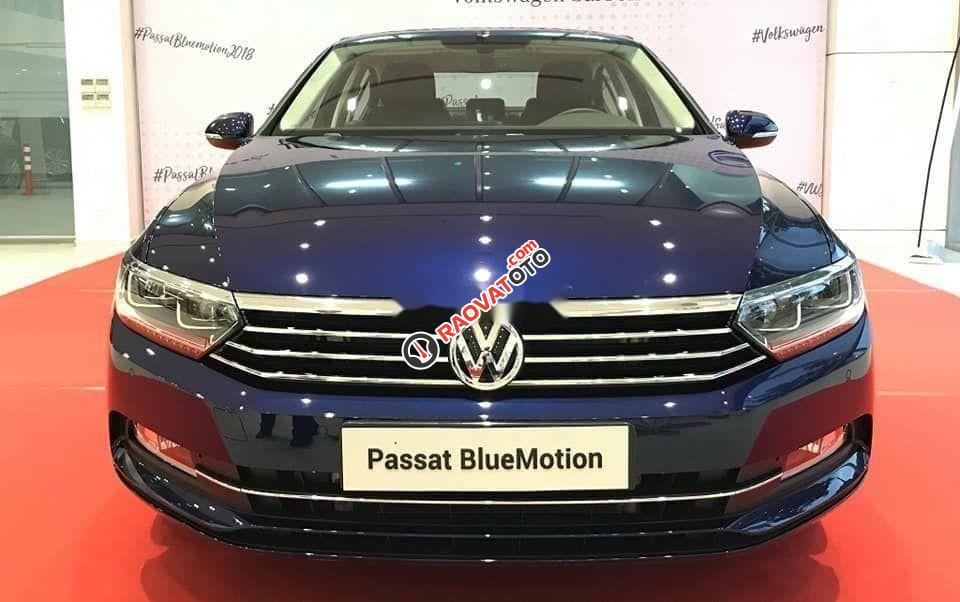 Bán ô tô Volkswagen Passat sản xuất 2019, nhập khẩu nguyên chiếc chính hãng-1