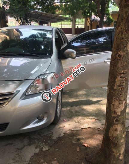 Cần bán xe Toyota Vios 1.5E năm 2010, màu bạc, giá chỉ 308 triệu-0