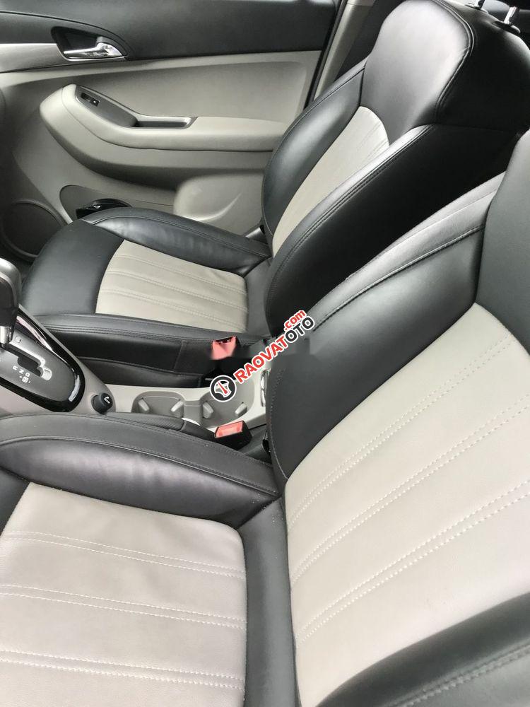 Cần bán Chevrolet Orlando LTZ 1.8 năm sản xuất 2018, màu trắng còn mới -0