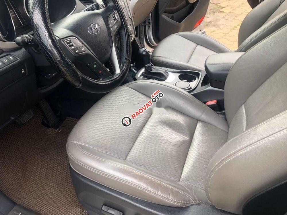 Cần bán lại xe Hyundai Santa Fe 2.2L 4WD năm sản xuất 2017, màu bạc chính chủ, giá chỉ 990 triệu-2