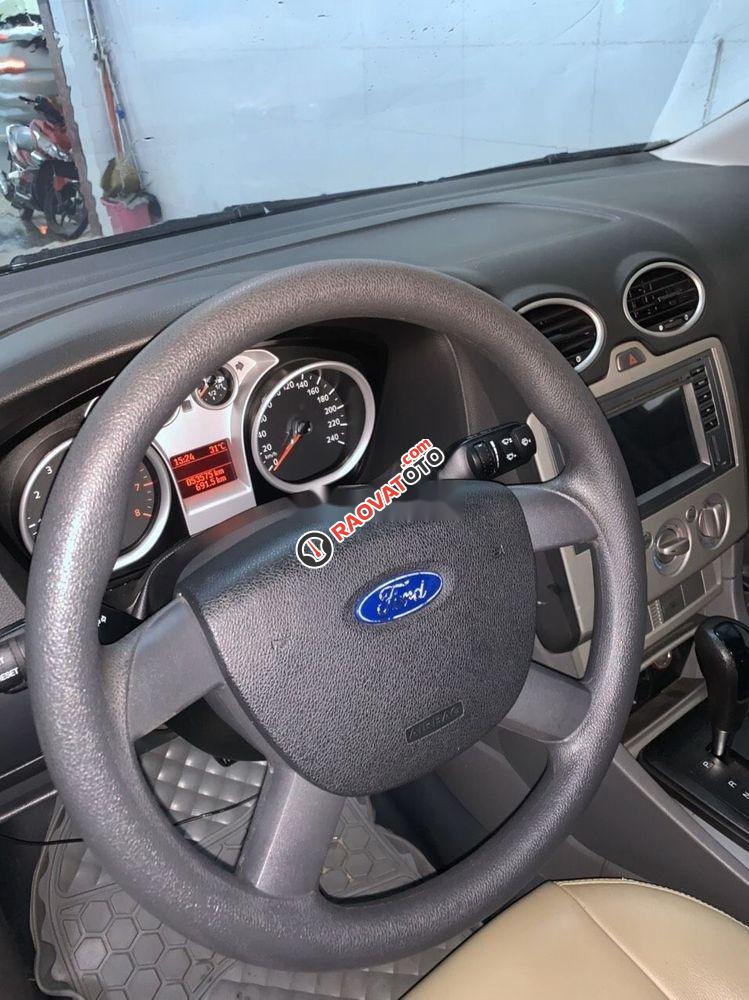 Cần bán gấp Ford Focus AT đời 2013, màu trắng số tự động giá cạnh tranh-1