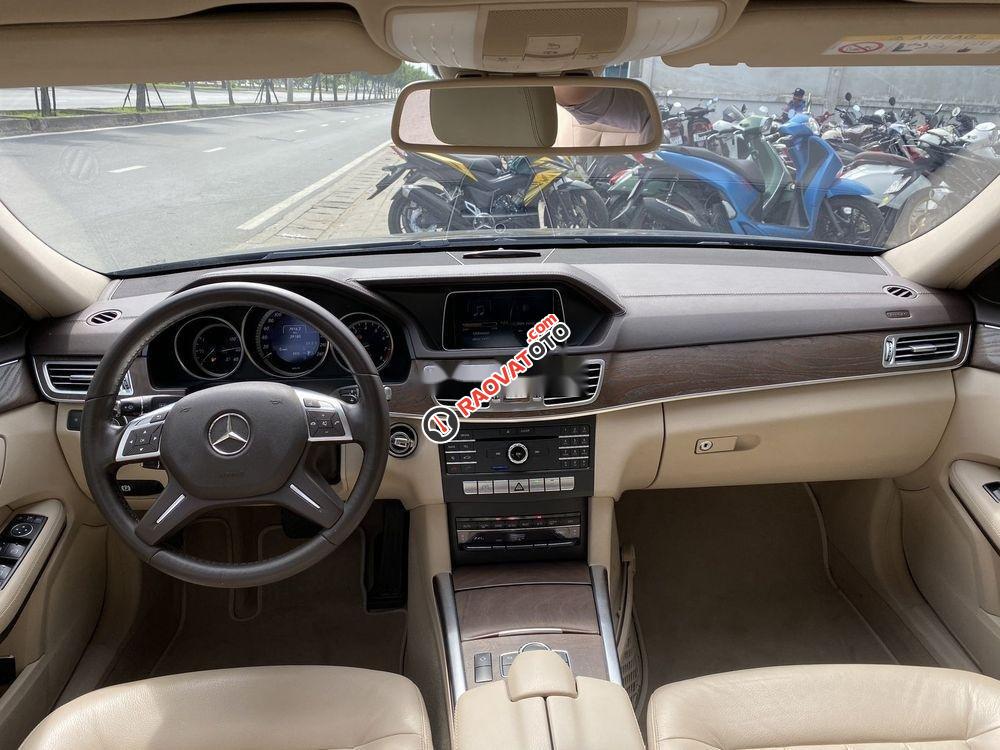 Xe Mercedes E200 2015, màu đen-5