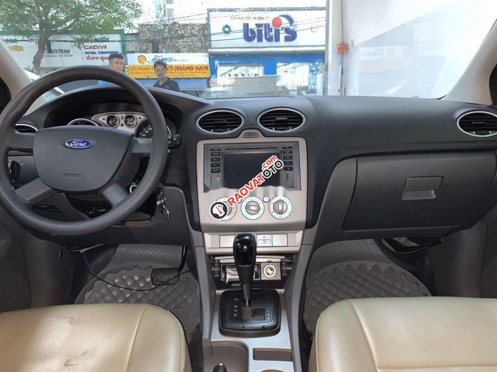 Cần bán gấp Ford Focus AT đời 2013, màu trắng số tự động giá cạnh tranh-6