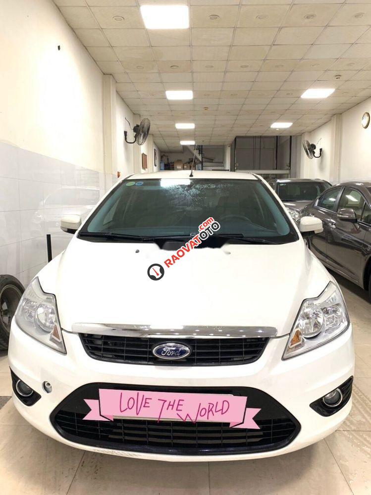 Cần bán gấp Ford Focus AT đời 2013, màu trắng số tự động giá cạnh tranh-0