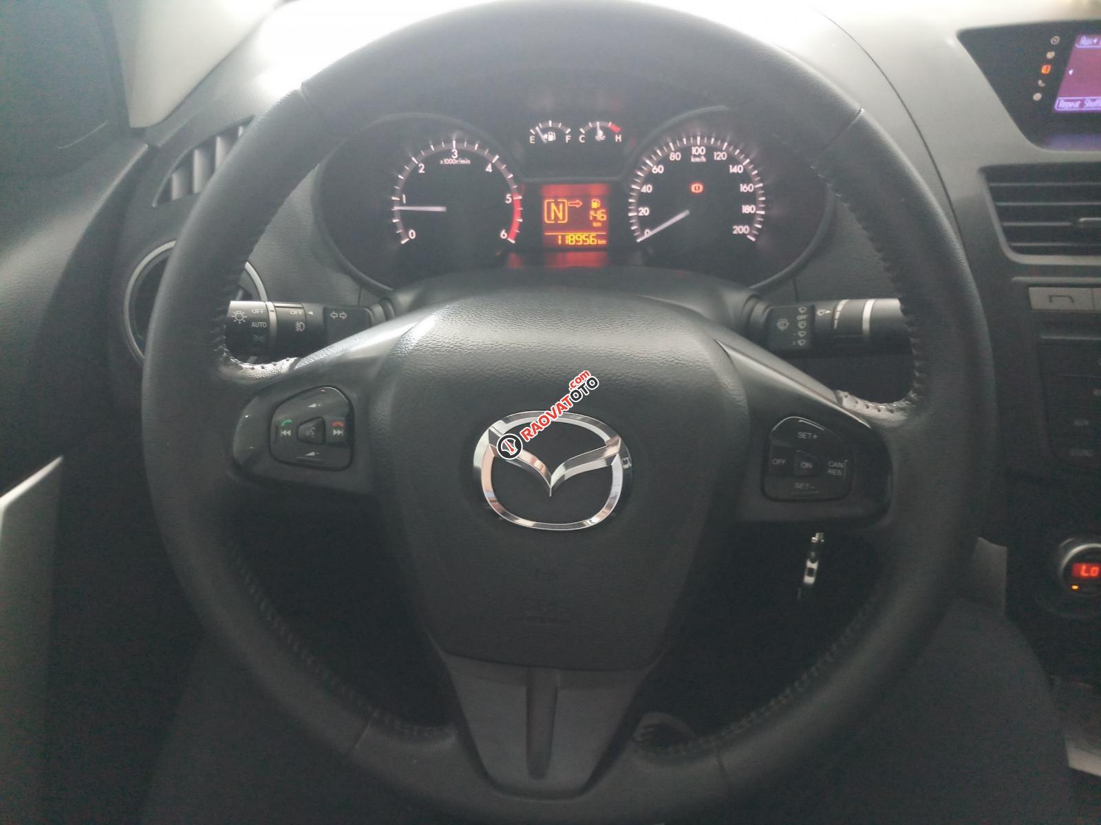 Cần bán Mazda BT 50 3.2AT 4x4 model 2015, máy dầu, nhập Thái, biển SG-3