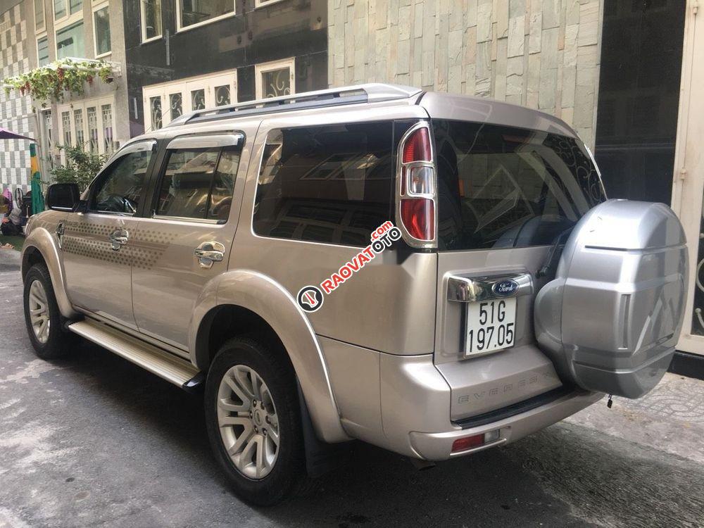 Cần bán xe Ford Everest MT sản xuất 2015-3