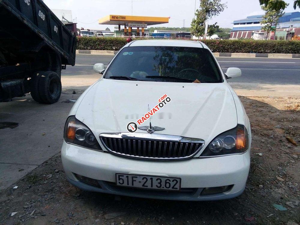 Cần bán lại xe Daewoo Magnus AT năm sản xuất 2004, màu trắng, nhập khẩu, giá 95tr-1