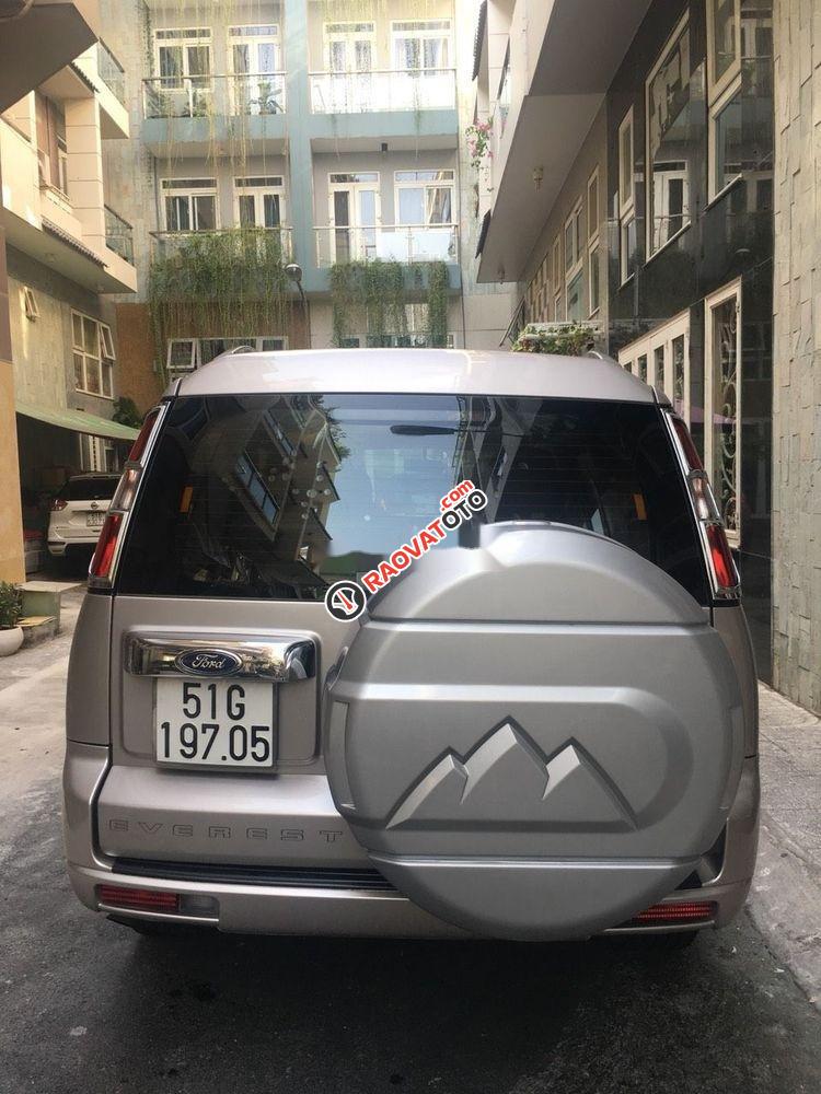 Cần bán xe Ford Everest MT sản xuất 2015-9