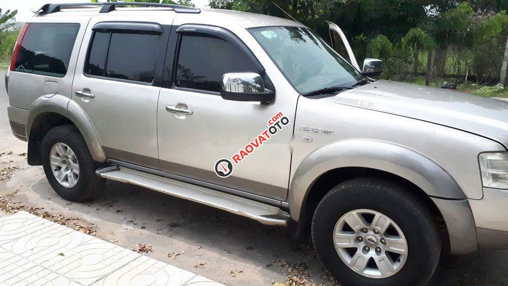 Cần bán xe Ford Everest MT sản xuất năm 2008 giá cạnh tranh-0