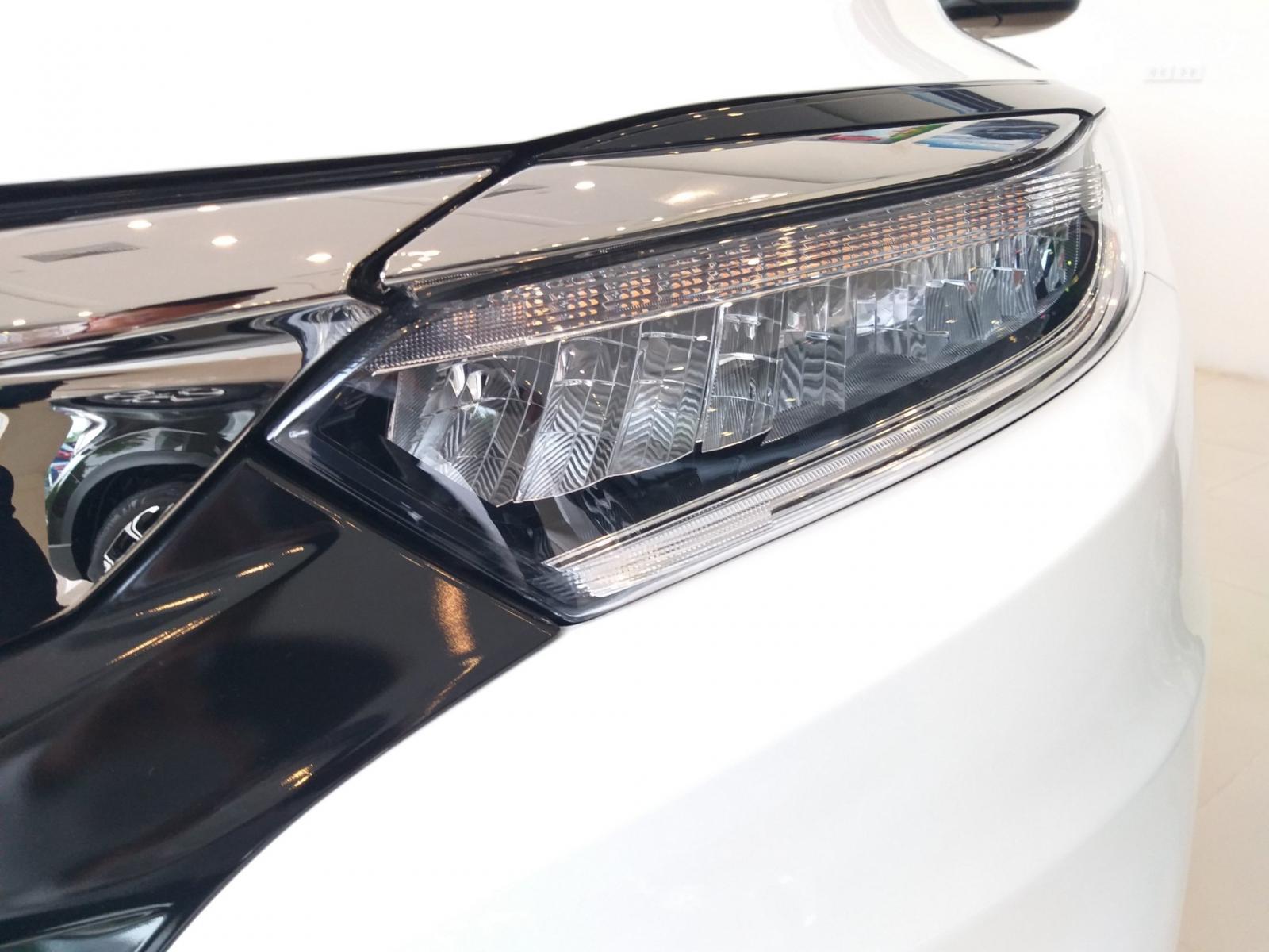 Honda Ôtô Thanh Hóa, giao ngay Honda HR-V 1.8L màu trắng, đời 2019, giảm giá sốc, LH: 0962028368-6