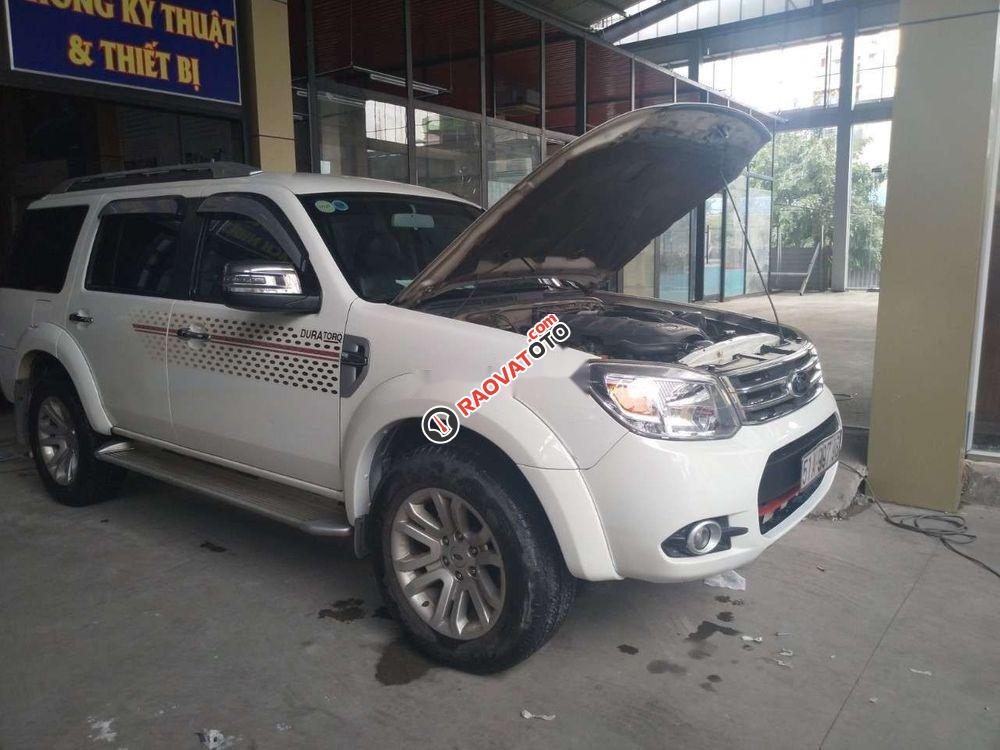 Cần bán gấp Ford Everest AT đời 2014, màu trắng, xe nhập chính chủ-3